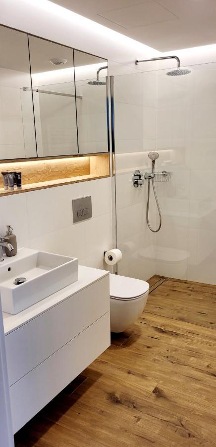 Pinea Apartments Поберово Екстериор снимка