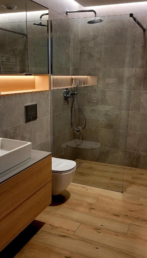 Pinea Apartments Поберово Екстериор снимка