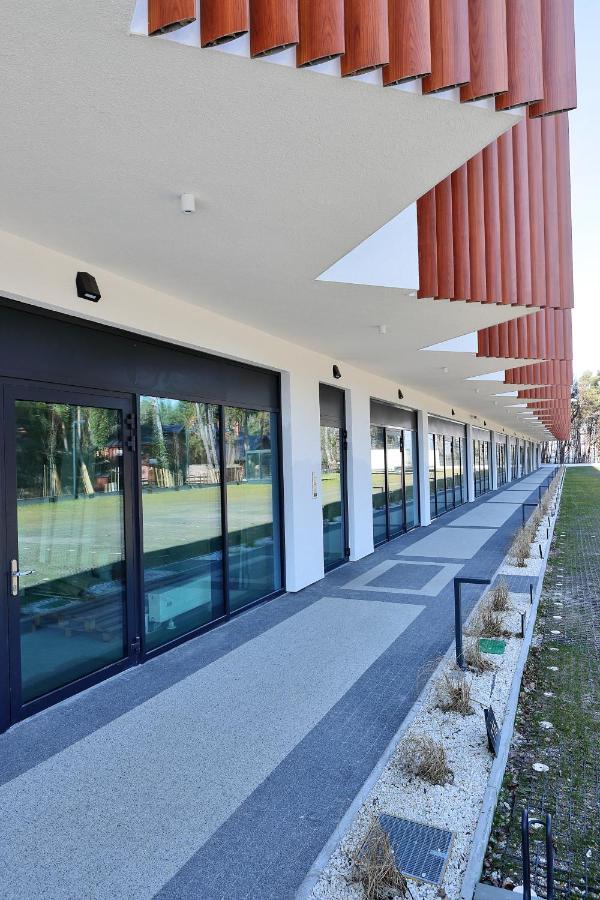 Pinea Apartments Поберово Екстериор снимка