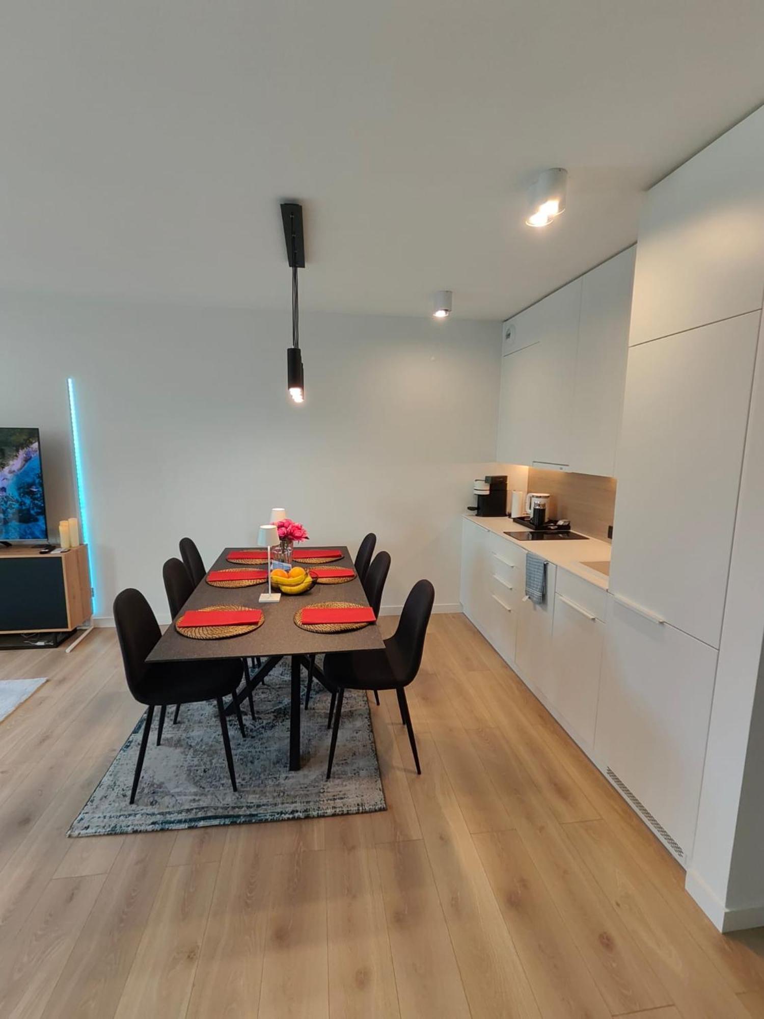 Pinea Apartments Поберово Екстериор снимка
