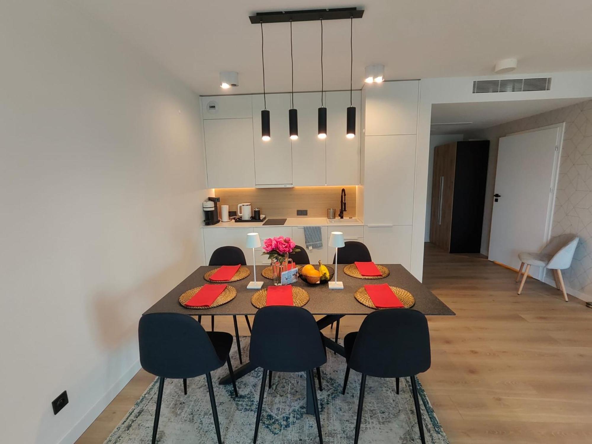Pinea Apartments Поберово Екстериор снимка