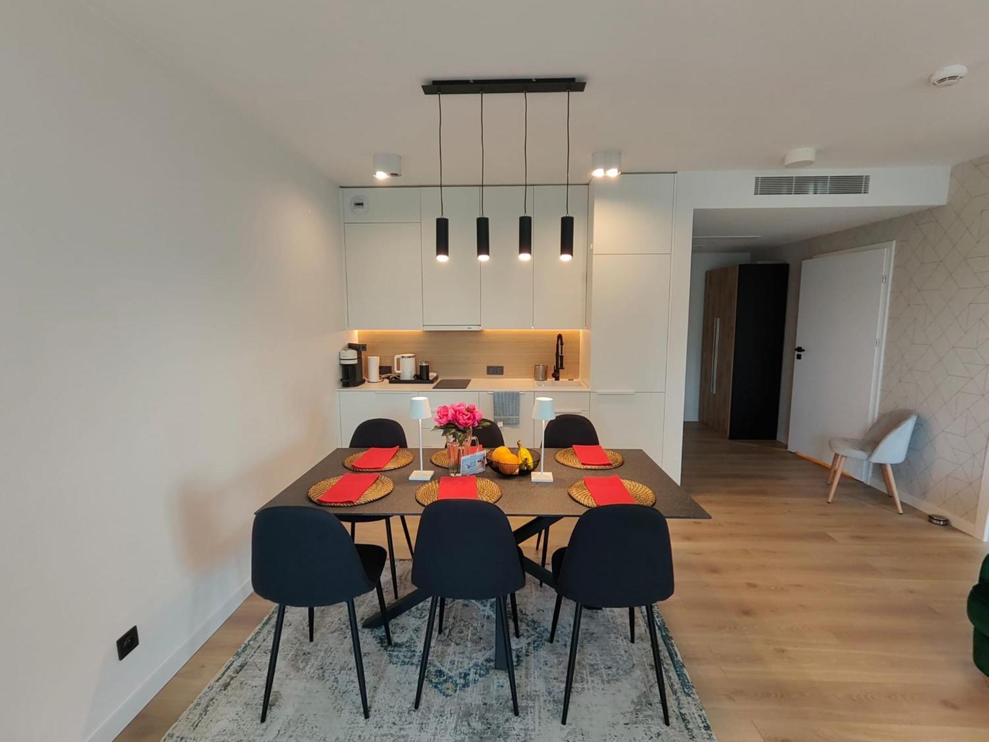 Pinea Apartments Поберово Екстериор снимка